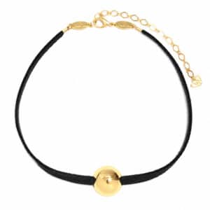 Choker Camurça Esfera, acessório fino artesanal da curadoria Fernanda Berardinelli, Vila Velha ES